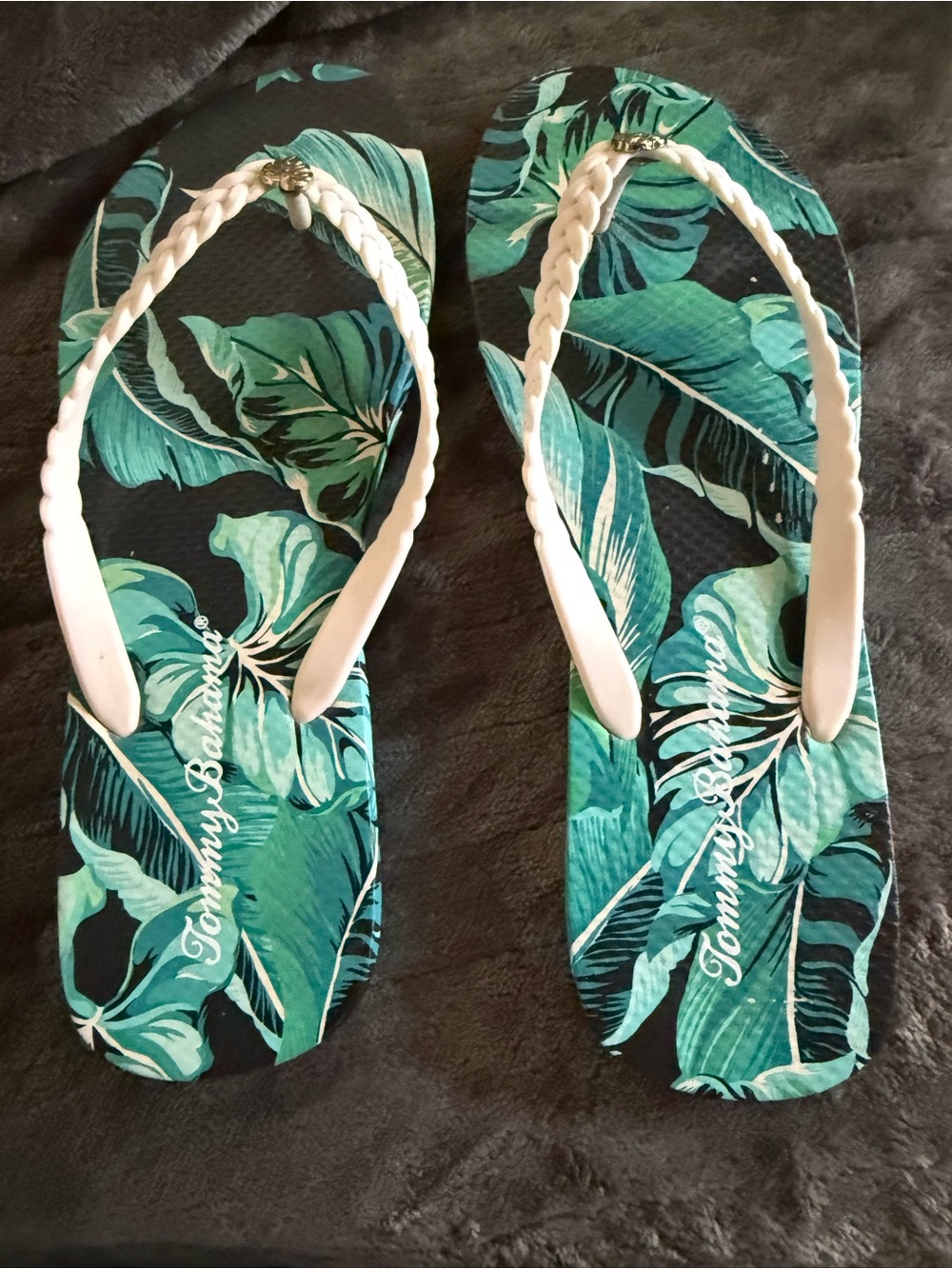 Tommy Bahama Teal Tropical Leaf Braided-strap Sandals